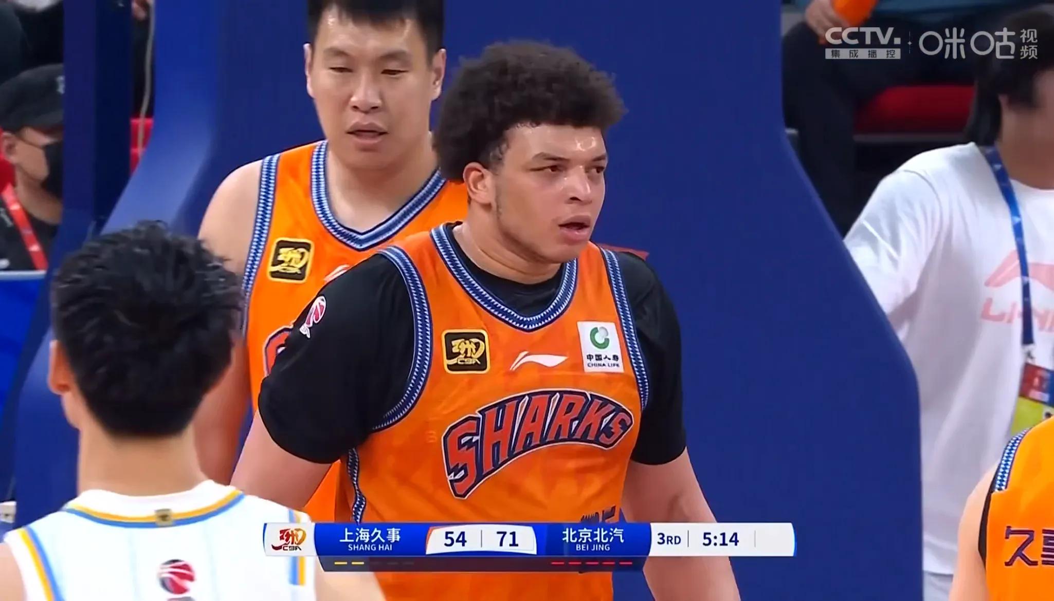 杭州绿城队员表现超卓，获得意外胜利